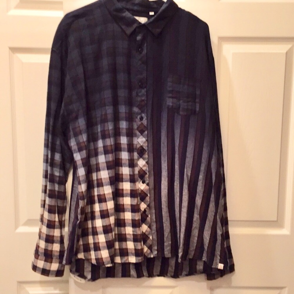 Sovereign Code Multi-Print Button Down 2xl - image 1